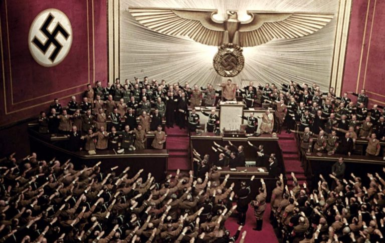Episcopul, Hitler si Securitatea. Procesul stalinist impotriv... by William Totok Episcopul, Hitler si Securitatea. Procesul stalinist impotriv... by William Totok